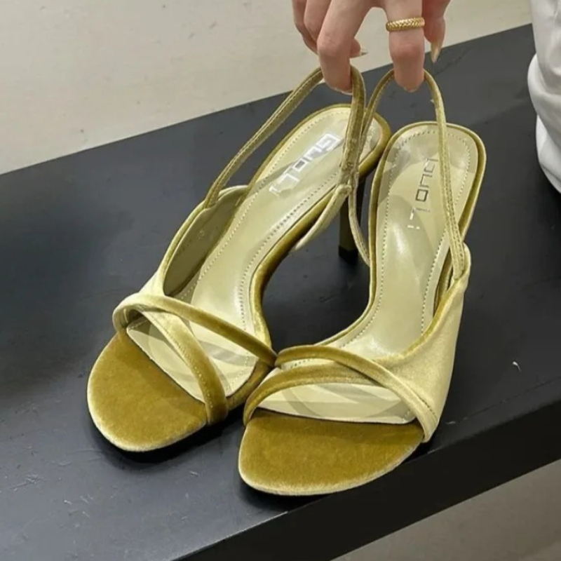 Luxury Lifestyle Store - Sepatu Hak Tinggi Wanita Mewah Bahan