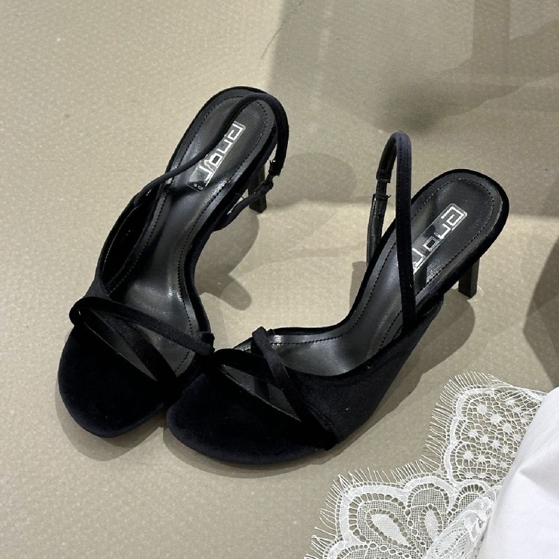 Sepatu Hak Tinggi Wanita Mewah - Luxury Lifestyle Store ulasan dan harga